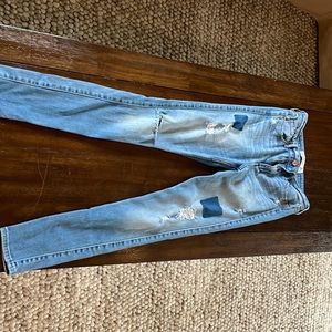 AF super skinny size 2 distressed jeans